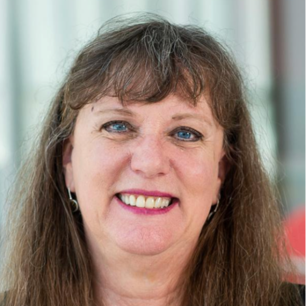 Headshot of Kaci Thompson